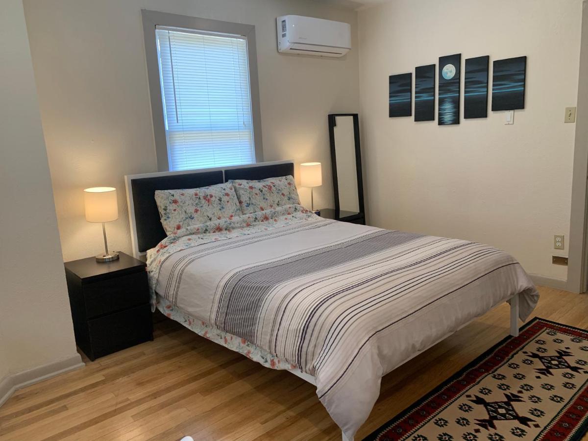 125-#4 Downtown Cozy Upstairs One Bedroom Apt 圣安东尼奥 外观 照片