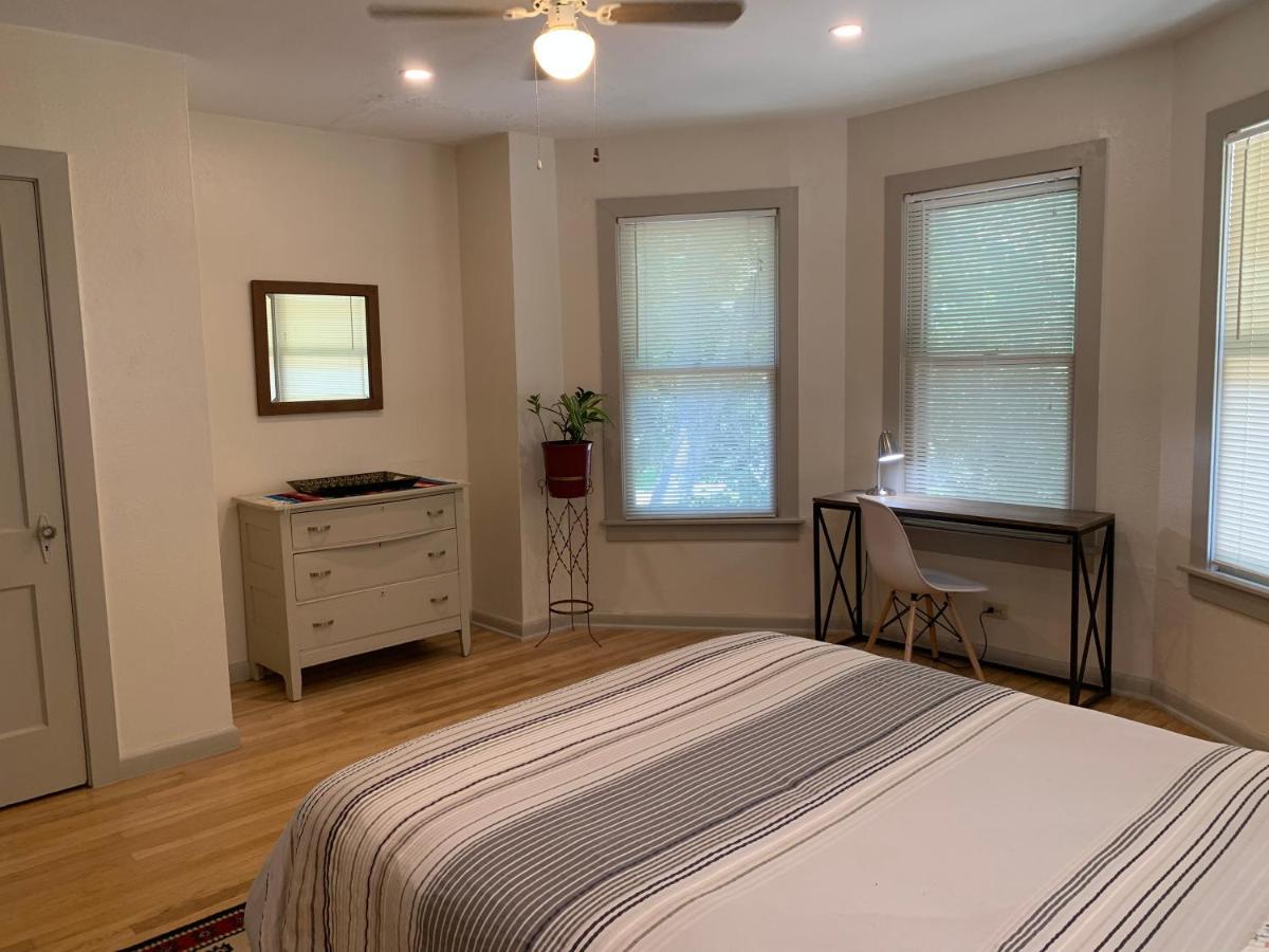 125-#4 Downtown Cozy Upstairs One Bedroom Apt 圣安东尼奥 外观 照片
