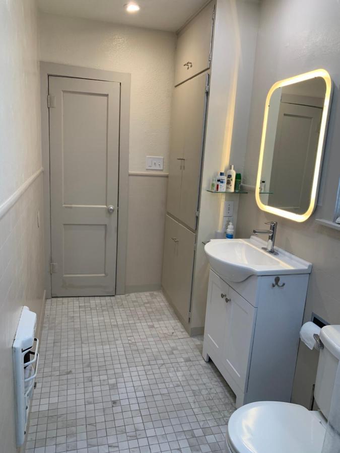 125-#4 Downtown Cozy Upstairs One Bedroom Apt 圣安东尼奥 外观 照片