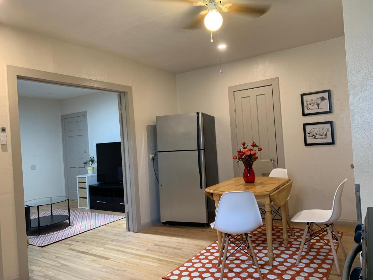 125-#4 Downtown Cozy Upstairs One Bedroom Apt 圣安东尼奥 外观 照片